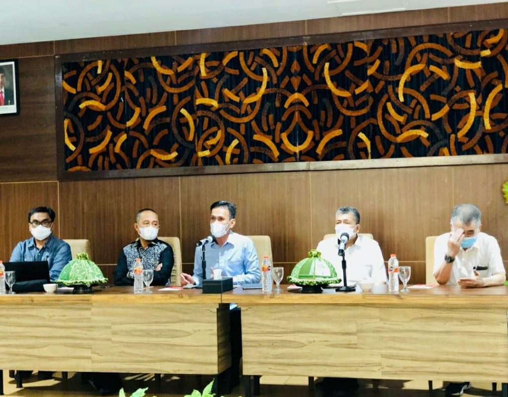 DPRD Sulbar Diskusikan Penggunaan Hak Interpelasi dengan Tim Pakar